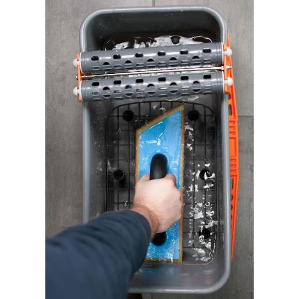 Plastic grating