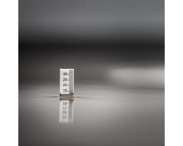 Level pegs