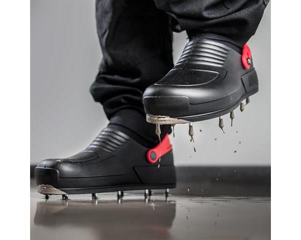 Spiked shoes